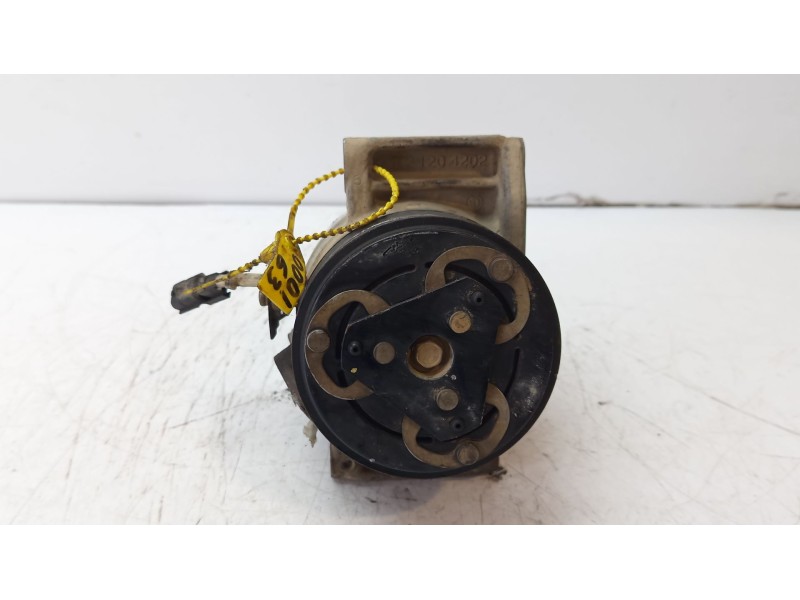 Recambio de compresor aire acondicionado para dacia sandero referencia OEM IAM 926003541R  