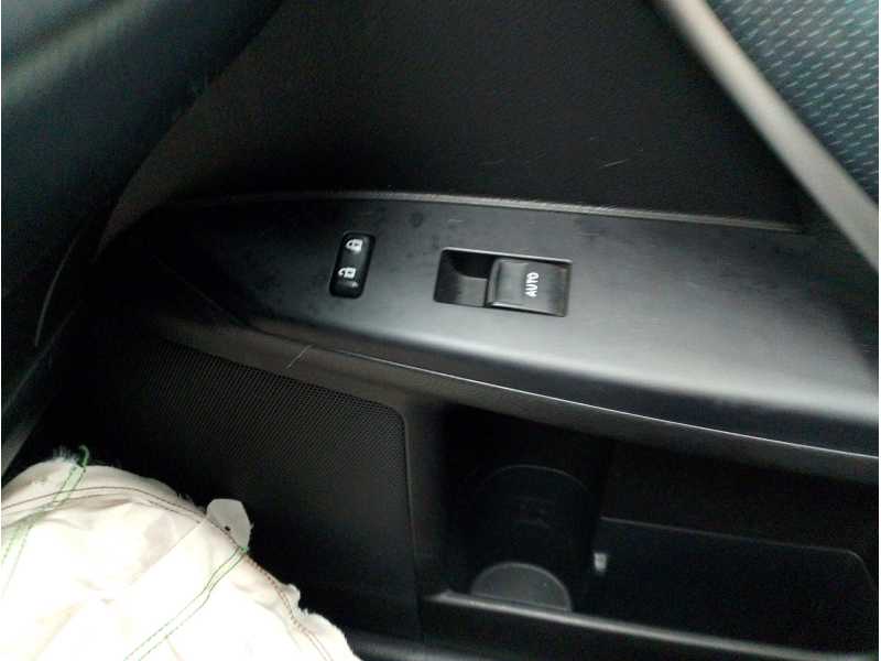Recambio de mando elevalunas delantero derecho para lexus ct (zwa10_) 200h (zwa10_) referencia OEM IAM 8481033120  
