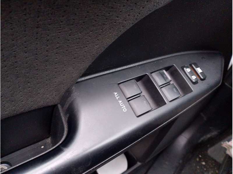 Recambio de mando elevalunas delantero izquierdo para lexus ct (zwa10_) 200h (zwa10_) referencia OEM IAM 8404033100  
