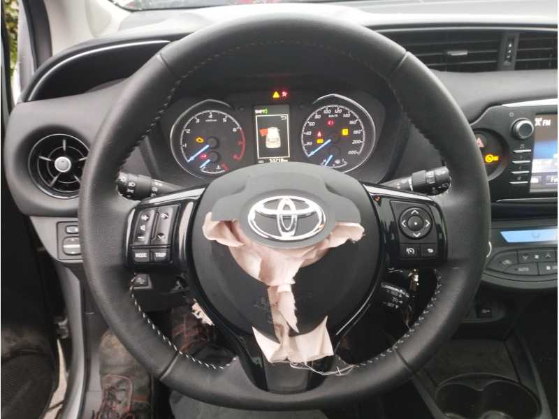 Recambio de volante para toyota yaris 1.5 16v cat referencia OEM IAM   