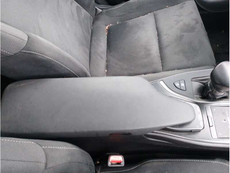 Recambio de apoyabrazos central para lexus ux (za10) referencia OEM IAM   