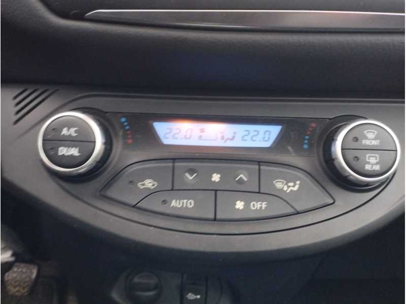Recambio de mando calefaccion / aire acondicionado para toyota yaris 1.5 16v cat referencia OEM IAM   