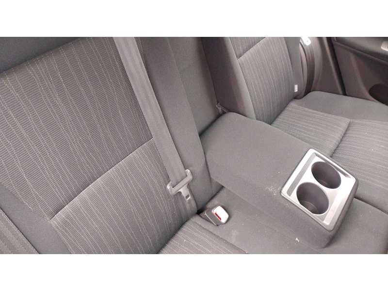 Recambio de cinturon seguridad trasero central para toyota auris (_e15_) 2.0 d-4d (ade150_) referencia OEM IAM   