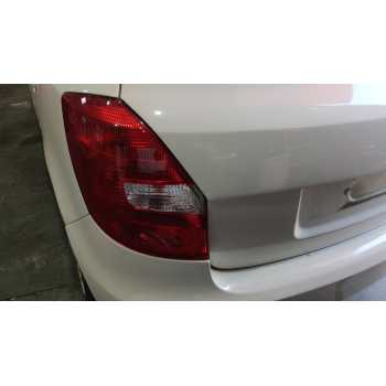 PILOTO TRASERO IZQUIERDO 5J6945111 