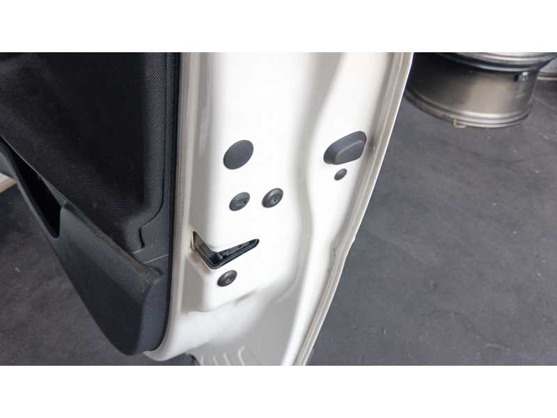 Recambio de cerradura puerta delantera derecha para skoda fabia ii (542) 1.2 12v referencia OEM IAM 5N1837016C  