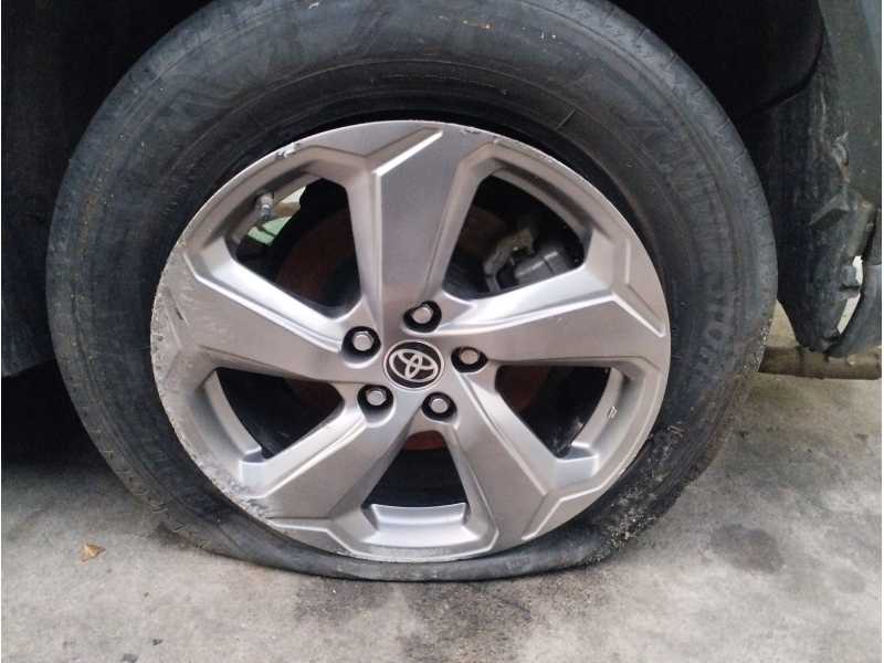 Recambio de llanta para toyota rav4 referencia OEM IAM   