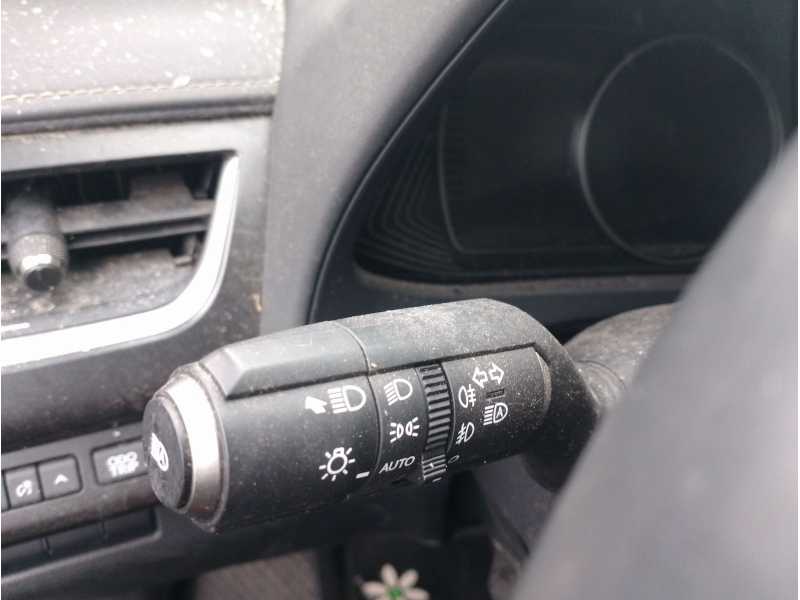 Recambio de mando intermitentes para lexus ux (za10) referencia OEM IAM   