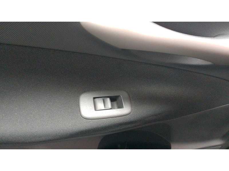 Recambio de mando elevalunas trasero izquierdo para toyota auris (_e15_) 2.0 d-4d (ade150_) referencia OEM IAM   