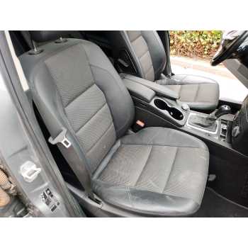 ASIENTO DELANTERO DERECHO 