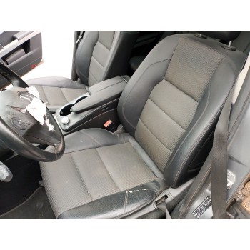 ASIENTO DELANTERO IZQUIERDO 