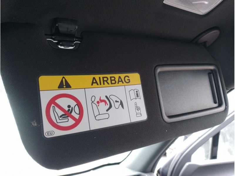 Recambio de parasol derecho para lexus ux (za10) referencia OEM IAM 7431076410A1  