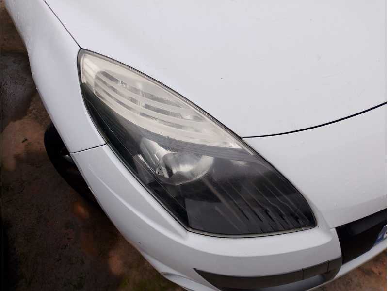 Recambio de faro derecho para renault scénic iii (jz0/1_) 1.5 dci referencia OEM IAM 260100023R  