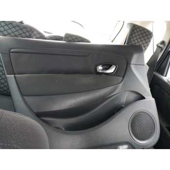 GUARNECIDO PUERTA DELANTERA IZQUIERDA 809011235R 