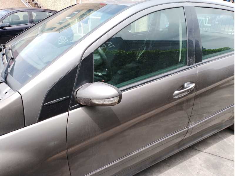 Recambio de puerta delantera izquierda para mercedes-benz clase b (w245) 2.0 cat referencia OEM IAM   
