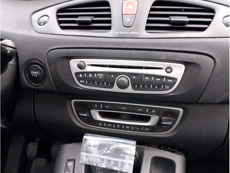 Recambio de mando climatizador para renault scénic iii (jz0/1_) 1.5 dci referencia OEM IAM 275109409R  