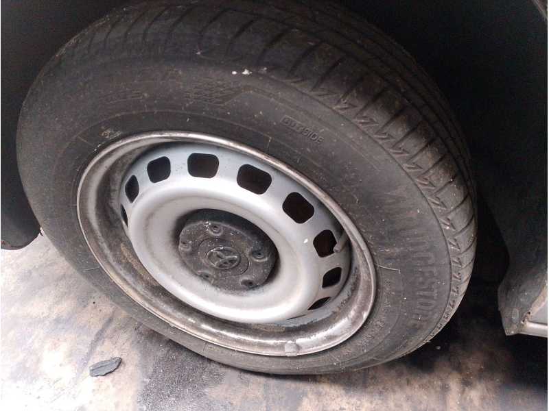 Recambio de paso de rueda delantero izquierdo para toyota proace verso referencia OEM IAM SU001B0034  