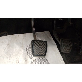 PEDAL EMBRAGUE 