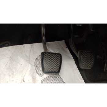 PEDAL EMBRAGUE 