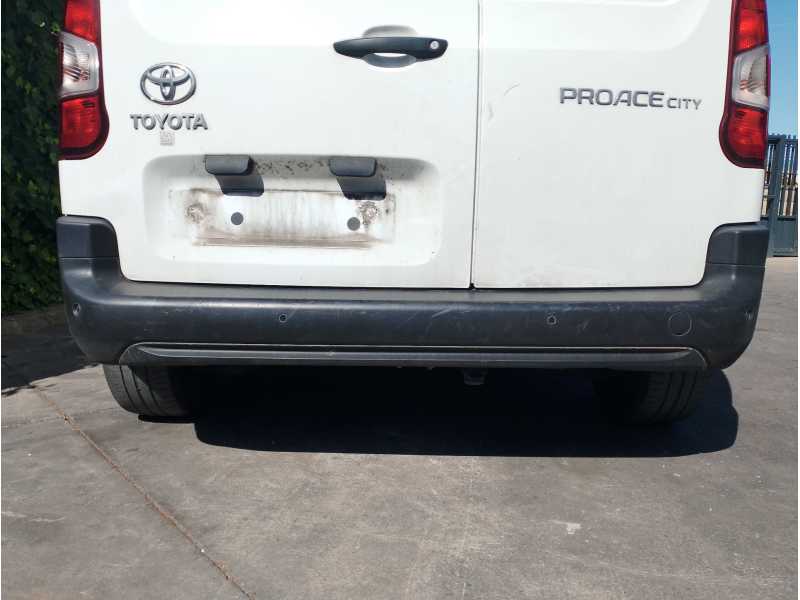 Recambio de paragolpes trasero para toyota proace verso 1.6 d-4d cat referencia OEM IAM   
