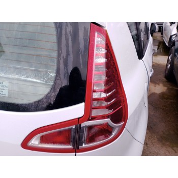 PILOTO TRASERO DERECHO 265500013R 