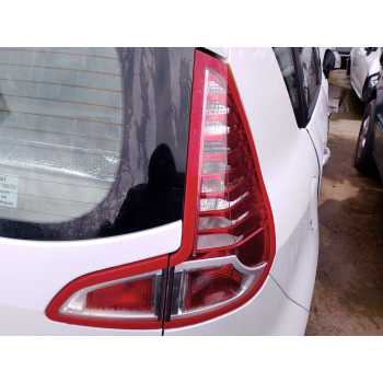 PILOTO TRASERO DERECHO 265500013R 