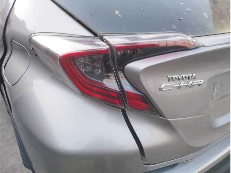 Recambio de piloto trasero izquierdo para toyota c-hr hybrid active referencia OEM IAM   