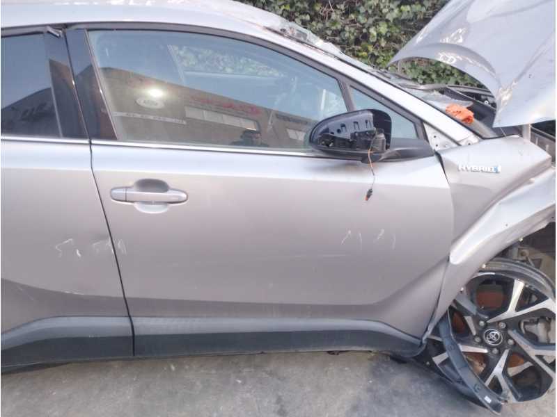 Recambio de puerta delantera derecha para toyota c-hr hybrid active referencia OEM IAM   