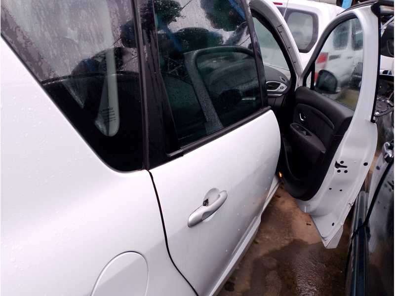 Recambio de puerta trasera derecha para renault scénic iii (jz0/1_) 1.5 dci referencia OEM IAM 821009283R  