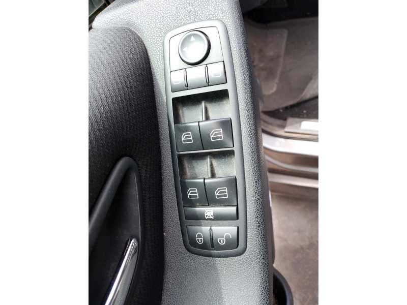 Recambio de mando elevalunas delantero izquierdo para mercedes-benz clase b (w245) 2.0 cat referencia OEM IAM   