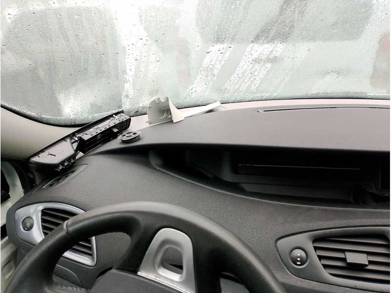 Recambio de salpicadero para renault scénic iii (jz0/1_) 1.5 dci referencia OEM IAM 681000016R  