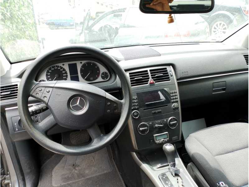 Recambio de salpicadero para mercedes-benz clase b (w245) 2.0 cat referencia OEM IAM   