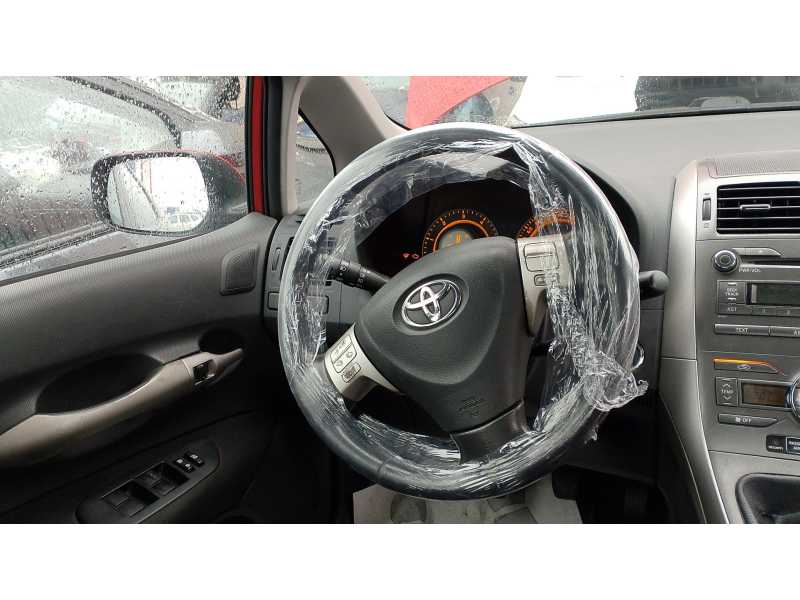 Recambio de volante para toyota auris (_e15_) 2.0 d-4d (ade150_) referencia OEM IAM   