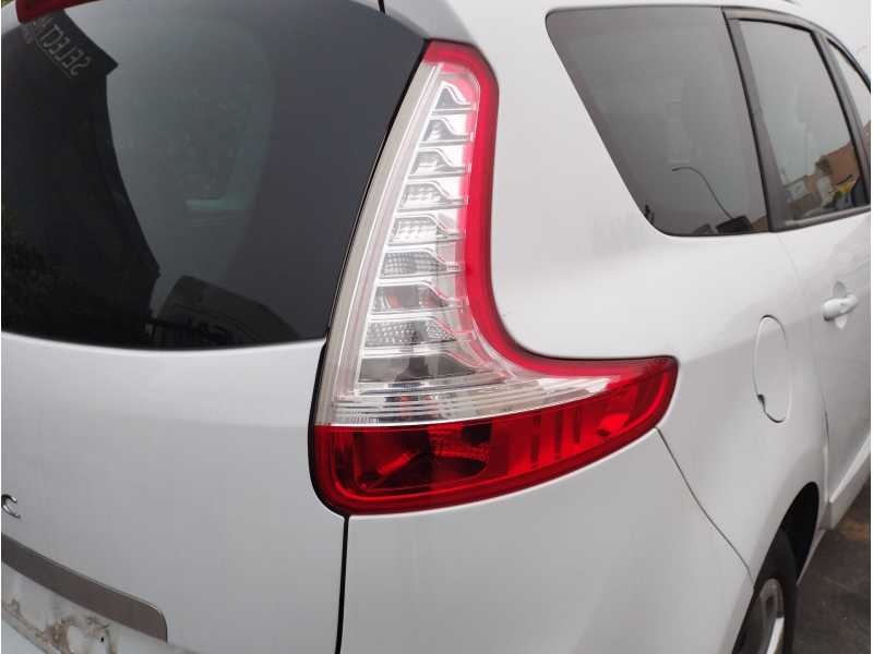 Recambio de piloto trasero derecho para renault scenic iii 1.2 tce referencia OEM IAM   
