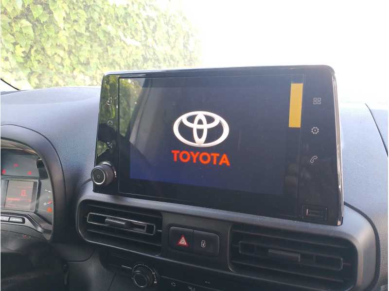 Recambio de pantalla multifuncion para toyota proace verso 1.6 d-4d cat referencia OEM IAM   
