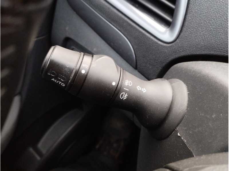 Recambio de mando luces para renault scenic iii 1.2 tce referencia OEM IAM   