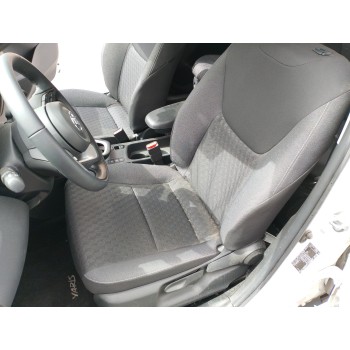 ASIENTO DELANTERO IZQUIERDO 