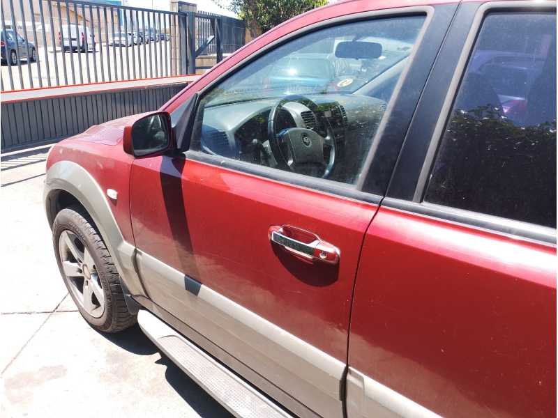 Recambio de puerta delantera izquierda para kia sorento 2.5 crdi cat referencia OEM IAM   