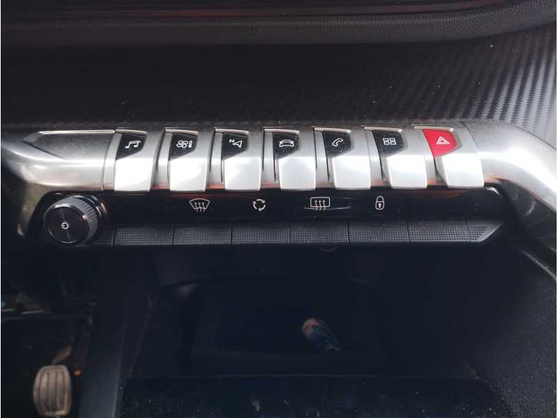 Recambio de mando calefaccion / aire acondicionado para peugeot 3008 1.2 12v e-thp referencia OEM IAM   