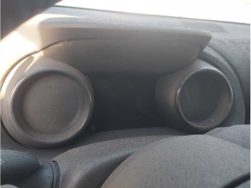 Recambio de cuadro instrumentos para toyota yaris 1.5 16v cat referencia OEM IAM 55302K0061C0  