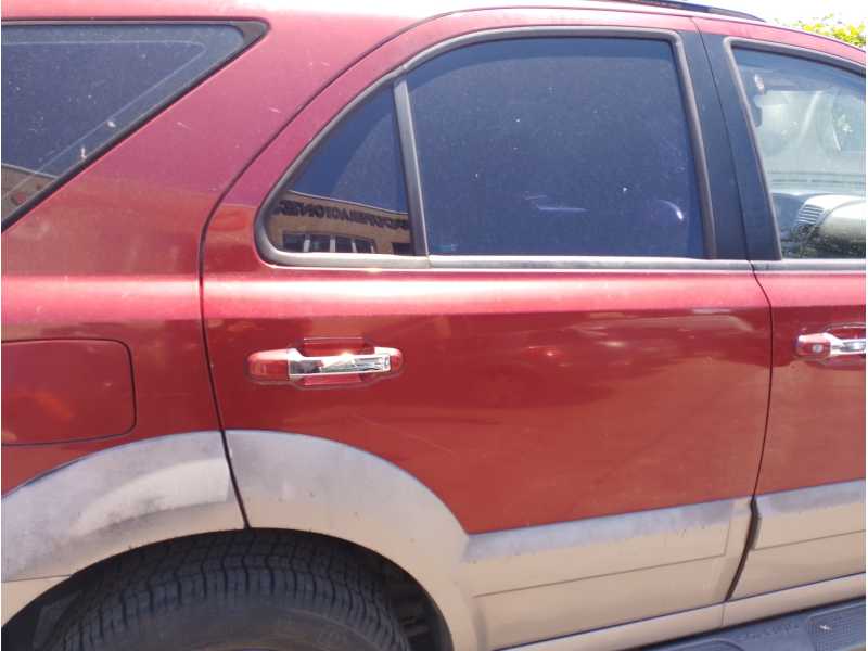 Recambio de puerta trasera derecha para kia sorento 2.5 crdi cat referencia OEM IAM   