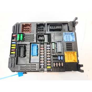 CAJA RELES / FUSIBLES 985566518002 28834738 2342561009