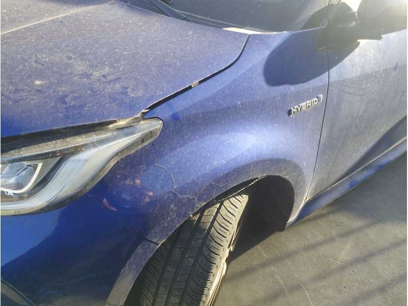 Recambio de aleta delantera izquierda para toyota yaris 1.5 16v cat referencia OEM IAM 53812K0070  