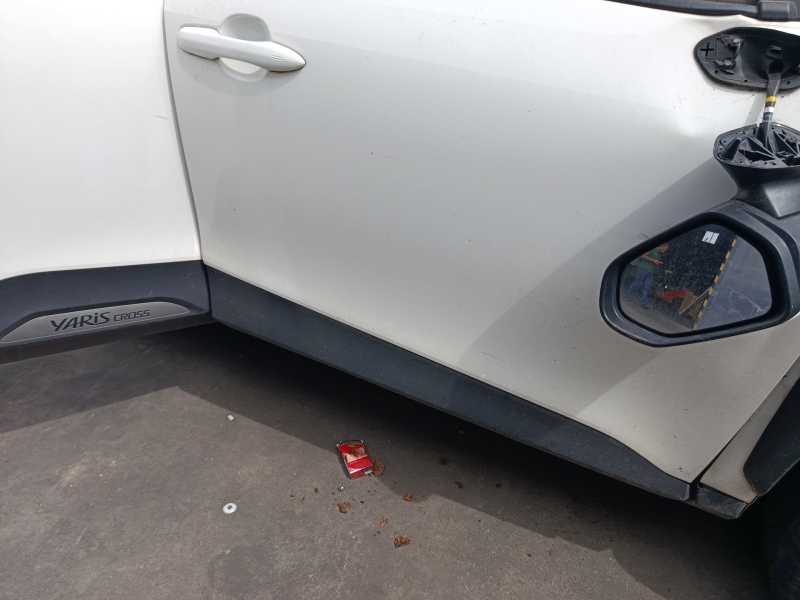 Recambio de moldura inferior puerta delantera derecha para toyota yaris cross (mxp_) 1.5 (mxpb10) referencia OEM IAM 75073K2010 