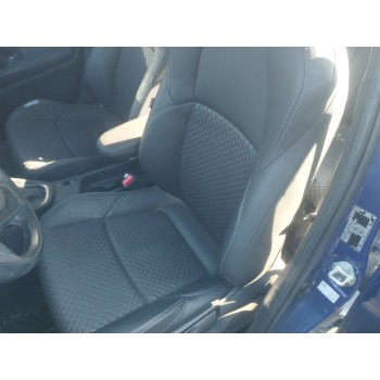 ASIENTO DELANTERO IZQUIERDO 