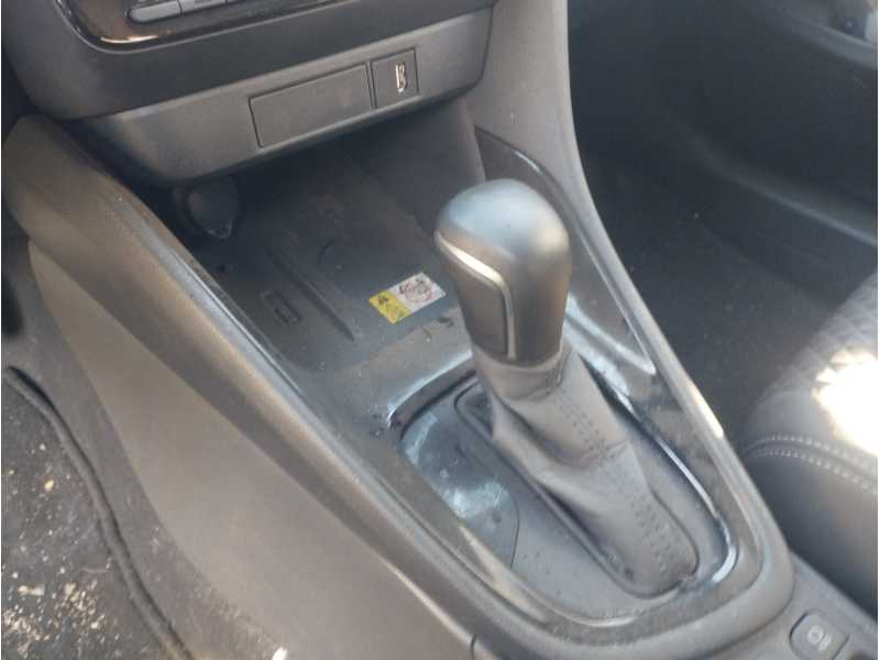 Recambio de palanca cambio para toyota yaris 1.5 16v cat referencia OEM IAM 33560F4050  