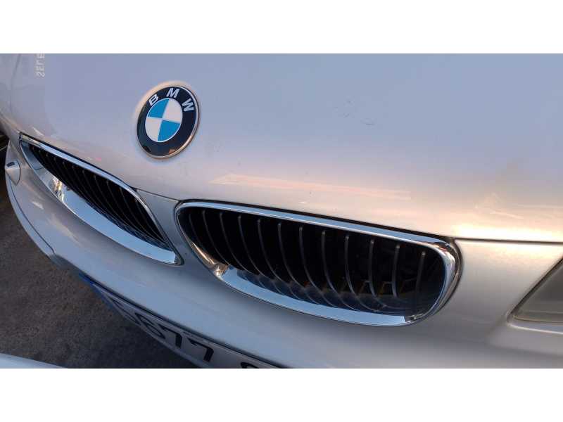 Recambio de rejilla delantera para bmw 1 (e87) 116 i referencia OEM IAM 51137166440  
