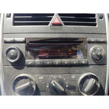 SISTEMA AUDIO / RADIO CD 