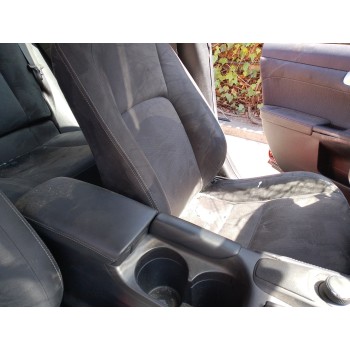 ASIENTO DELANTERO IZQUIERDO 