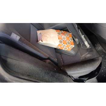 CINTURON SEGURIDAD TRASERO DERECHO 