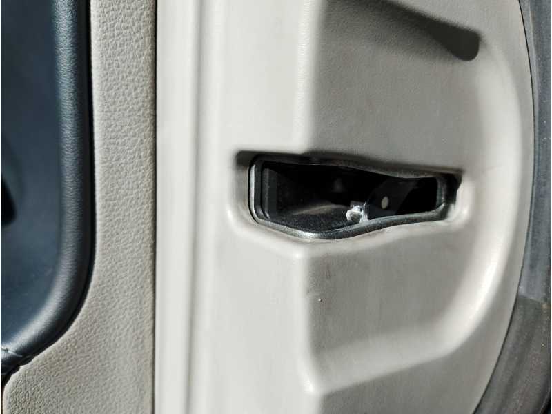 Recambio de cerradura puerta delantera derecha para lexus is200 (ds2/is2) 2.2 d-cat referencia OEM IAM   